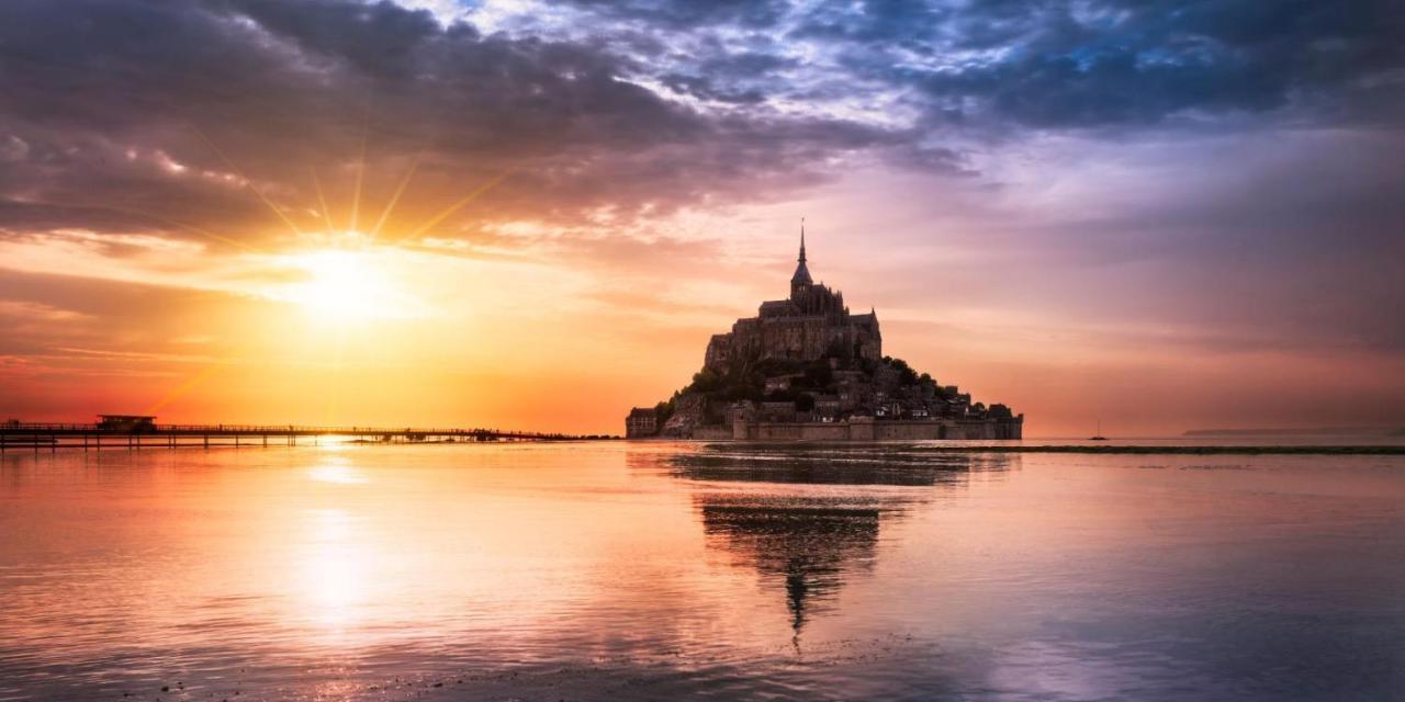 Chambres D'Hotes Avec Piscine Aux Agapanthes De Cromel - Mont Saint Michel 외부 사진