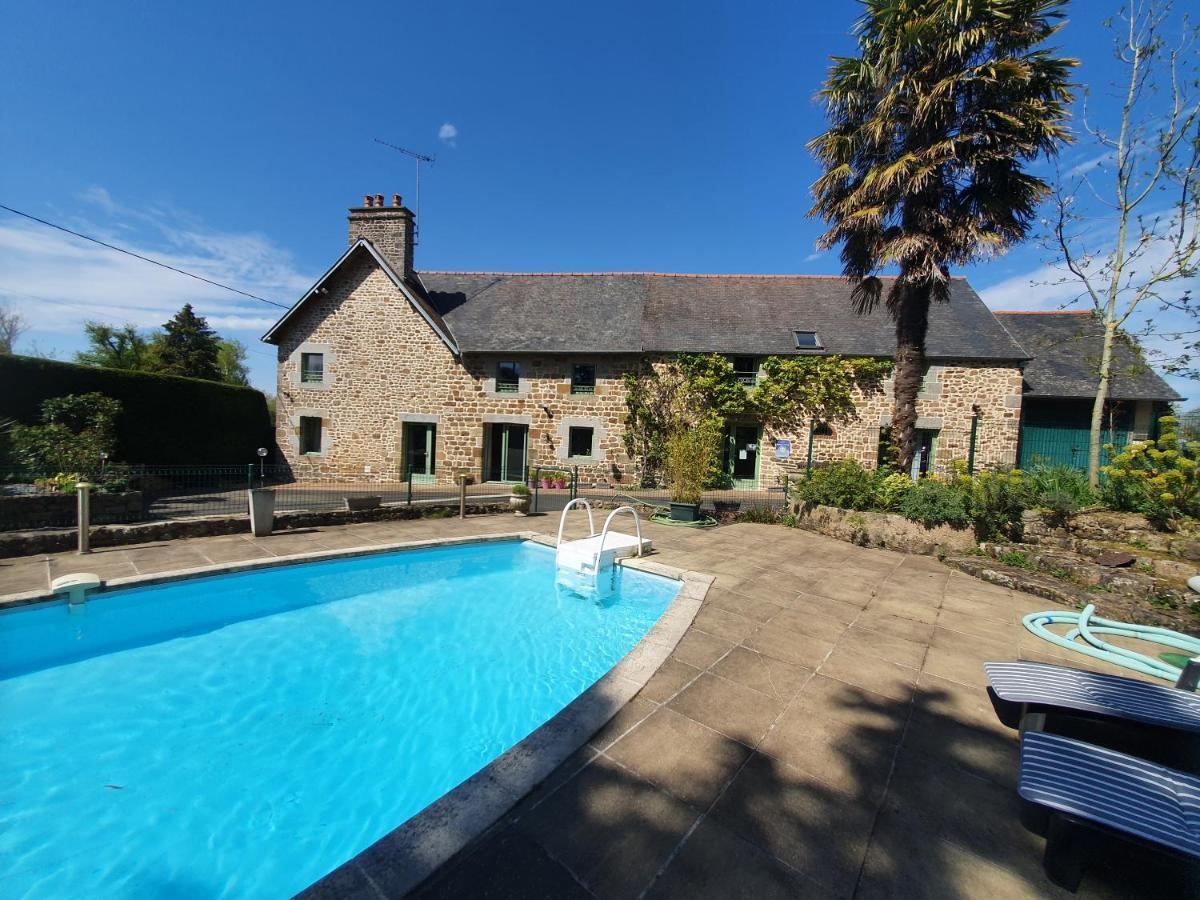 Chambres D'Hotes Avec Piscine Aux Agapanthes De Cromel - Mont Saint Michel 외부 사진