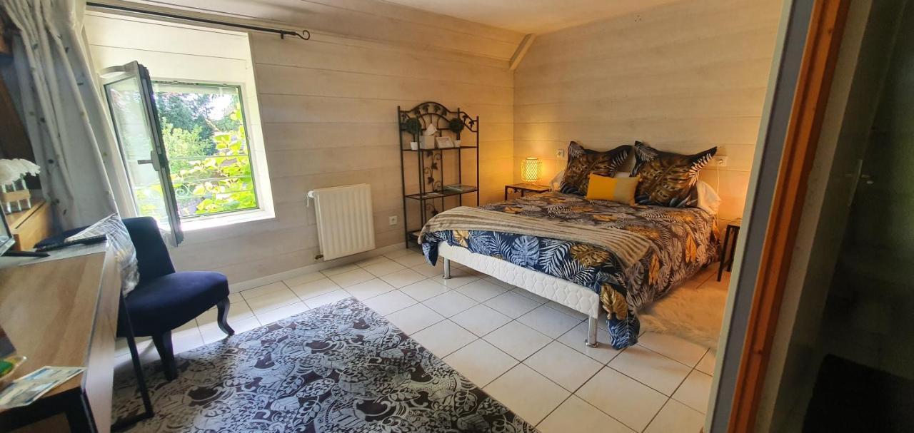 Chambres D'Hotes Avec Piscine Aux Agapanthes De Cromel - Mont Saint Michel 외부 사진